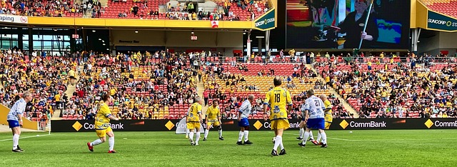 阿齐兹：太早丢球让局面困难，感谢远征球迷下雨还支持我们